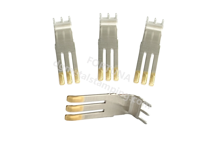 Hoja conductora parcialmente chapada en oro para almacenamiento de energía. 1