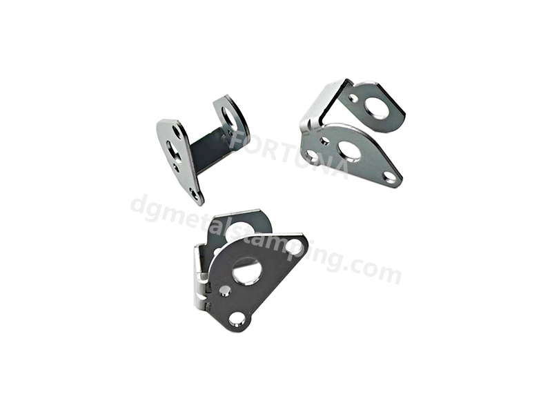 Штампованный кронштейн из оцинкованной стали 1