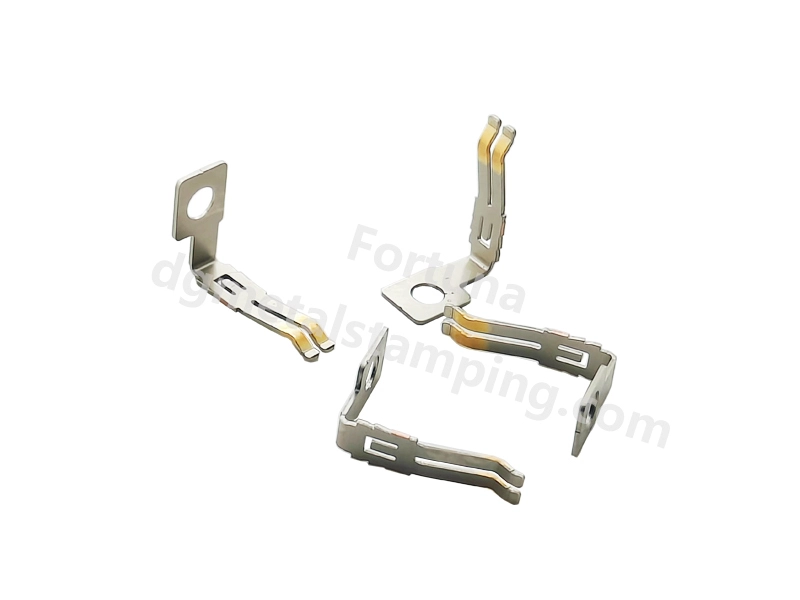 Сильная проводящая штампованная клемма с частичным позолоченным покрытием. 1