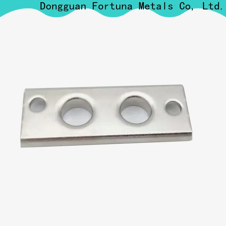 fabricant de pièces d'estampage standard en métal pour composants de bureau 1
