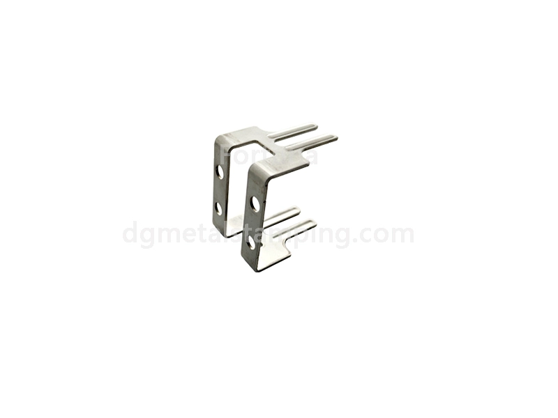 Soporte de estampado metálico para conector electrónico 1